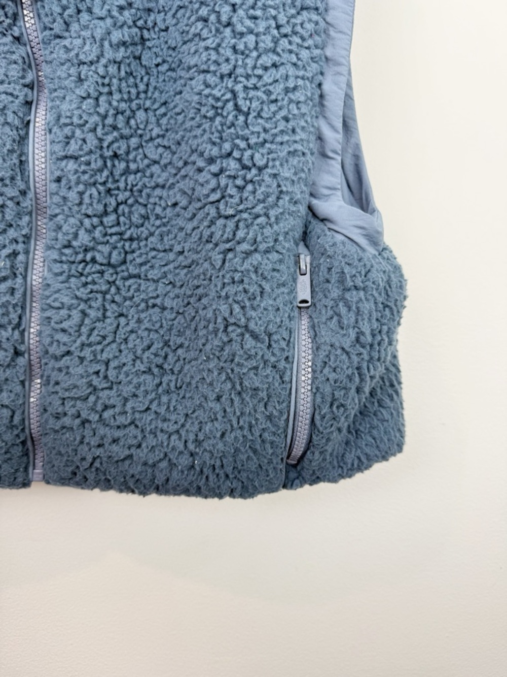 FP Movement Free People Highline Reversible Sherpa Vest Blue Size Small - Picture 4 of 6